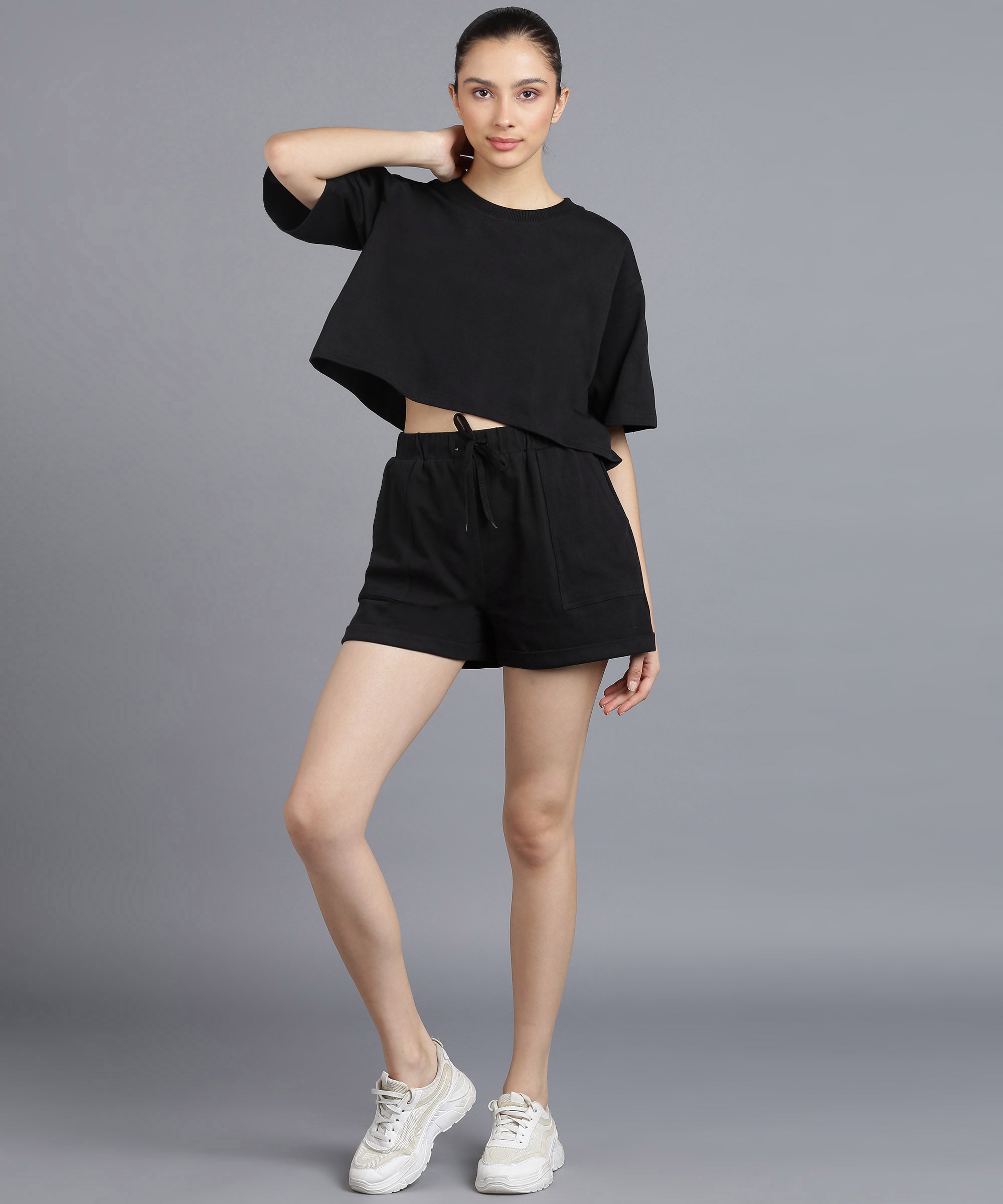 Regular Shorts - Black