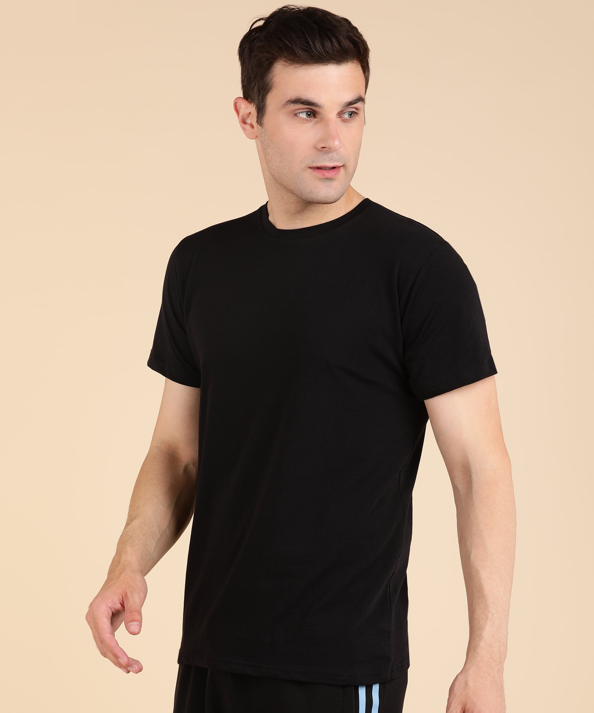 Hold your head Up Tee - Black