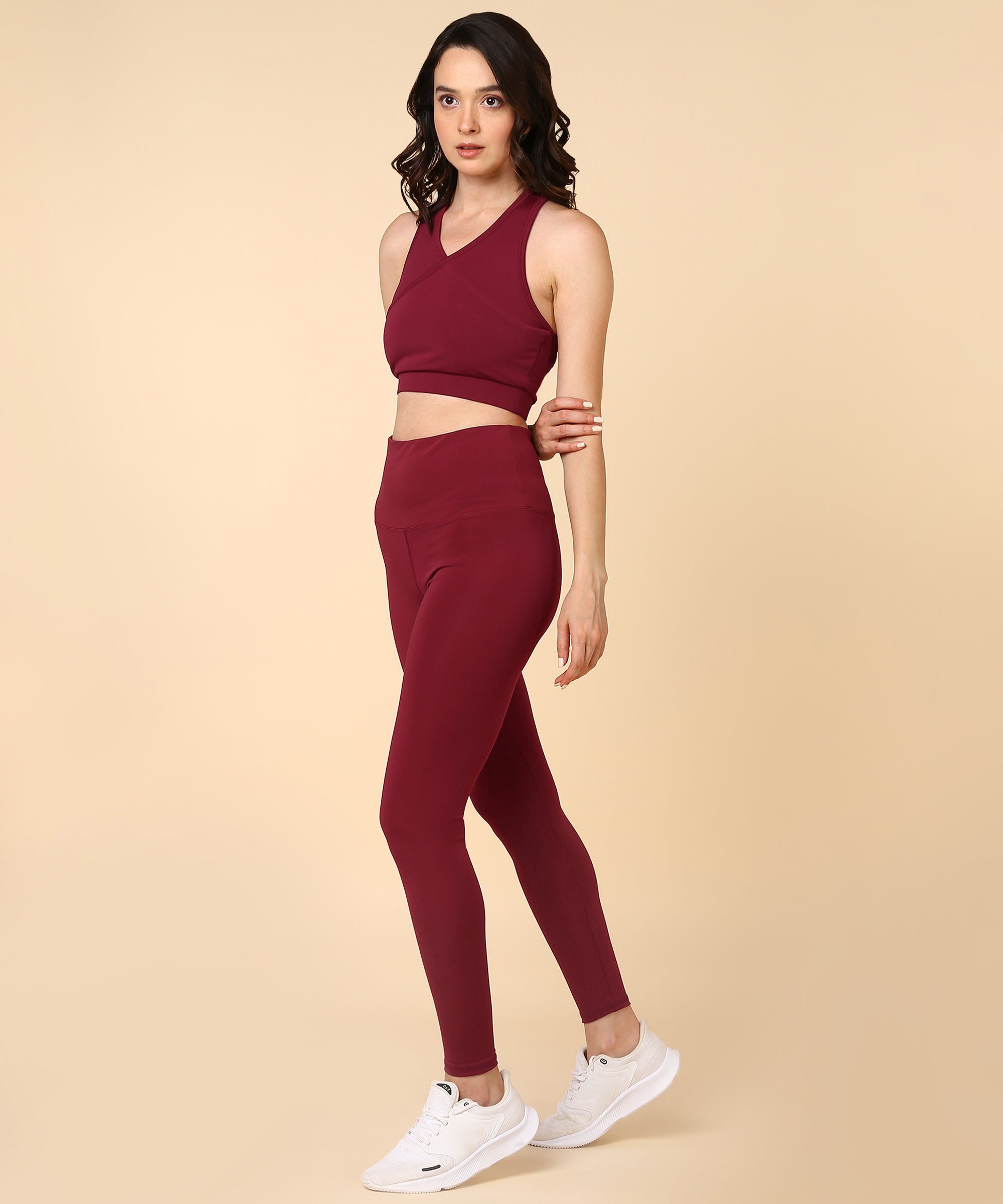 Solid Leggings with Back Zipper Pocket - Maroon
