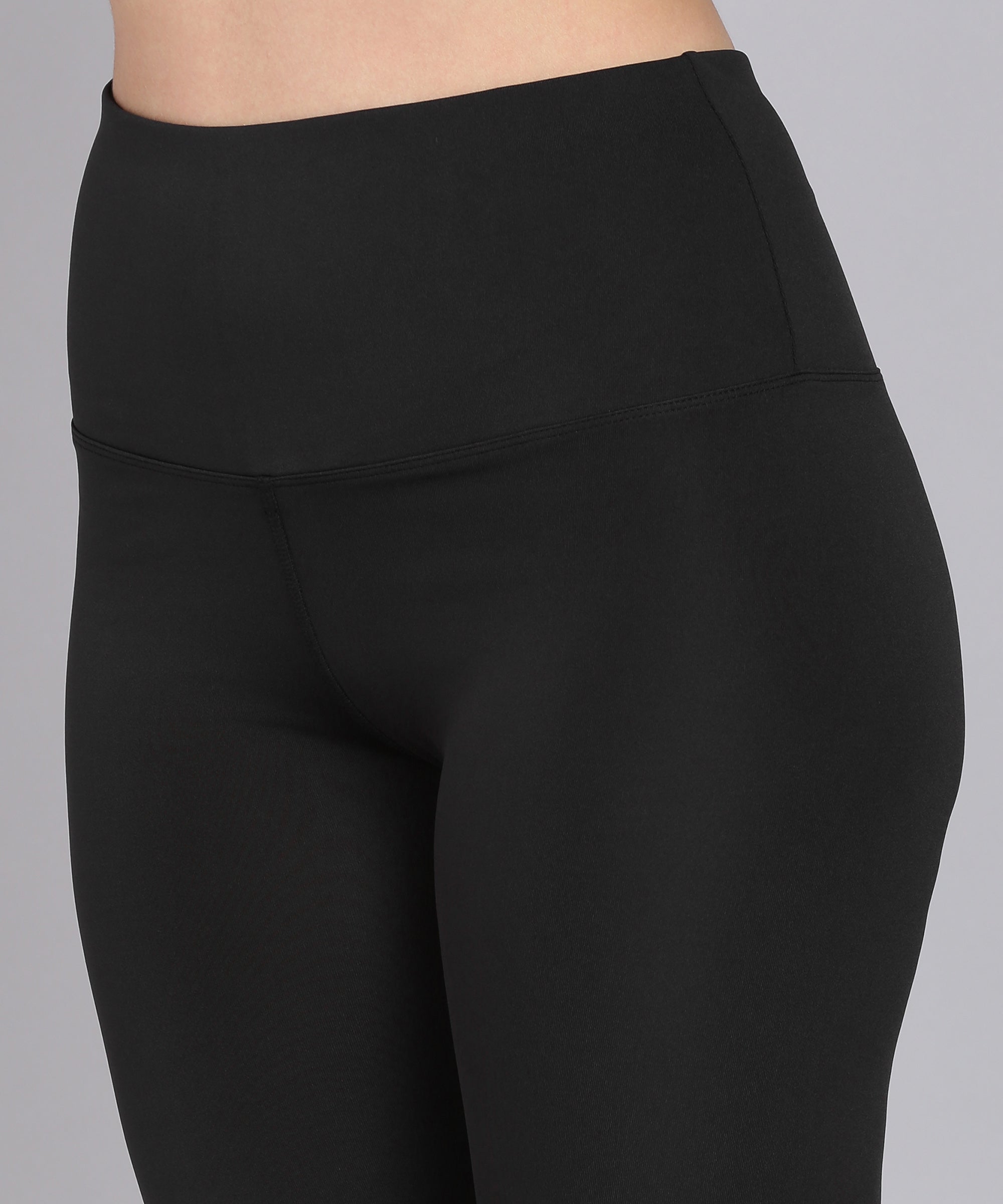 Solid Leggings with Back Zipper Pocket - Black